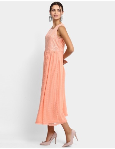 Robe longue rose brodée – Ann Springs