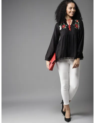 Top noir brodé en viscose - Here&Now