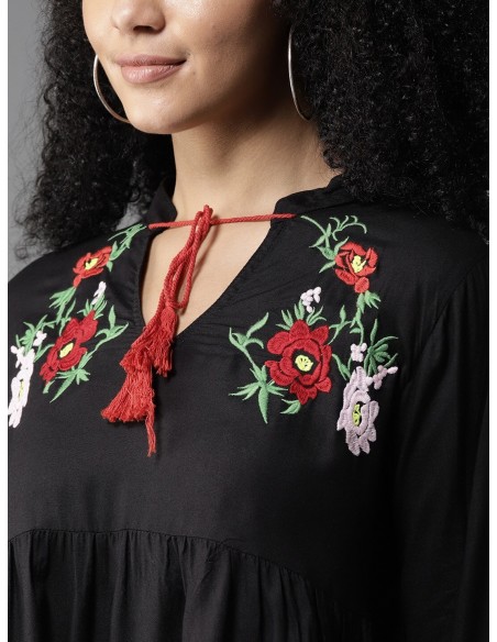 Women Black Solid Empire Top - Here&Now