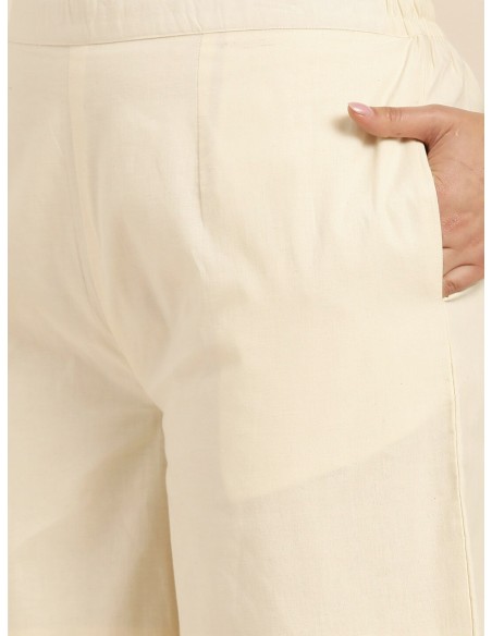 Ensemble kurta vert et blanc cassé brodé avec palazzo – Libas