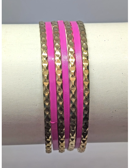 Gold Bangles with Hammered Diamond Pattern (T028)
